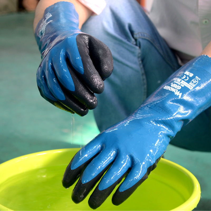 Nitrile Dipped Long Sleeve WaterProduct information:
 


 Material:Nitrile rubber
 
 Style: fashion and simplicity
 
 Features: Oil proof
 
 Colour: picture color


 
 Size Information:
 
 
 
 


 Nitrile Dipped Long Sleeve Water And Oil Resistant Work Gloves